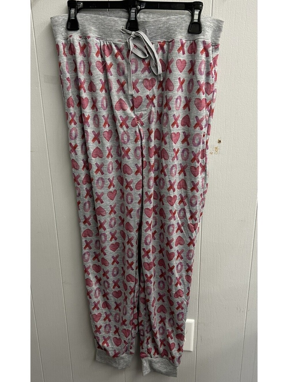 Mens Valentine Pajamas. Gray  With XO Hearts . Brand Hope Wonder. Size XL.  NWT - Picture 2 of 9